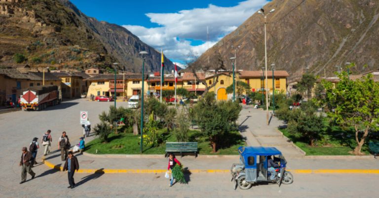 Plaza de Ollantaytambo