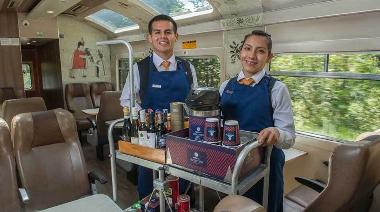 Servicio a bordo PeruRail Expedition