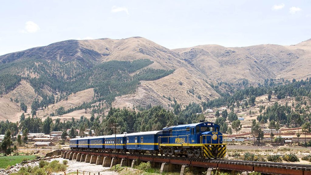 Servicio Bimodal de Peru Rail