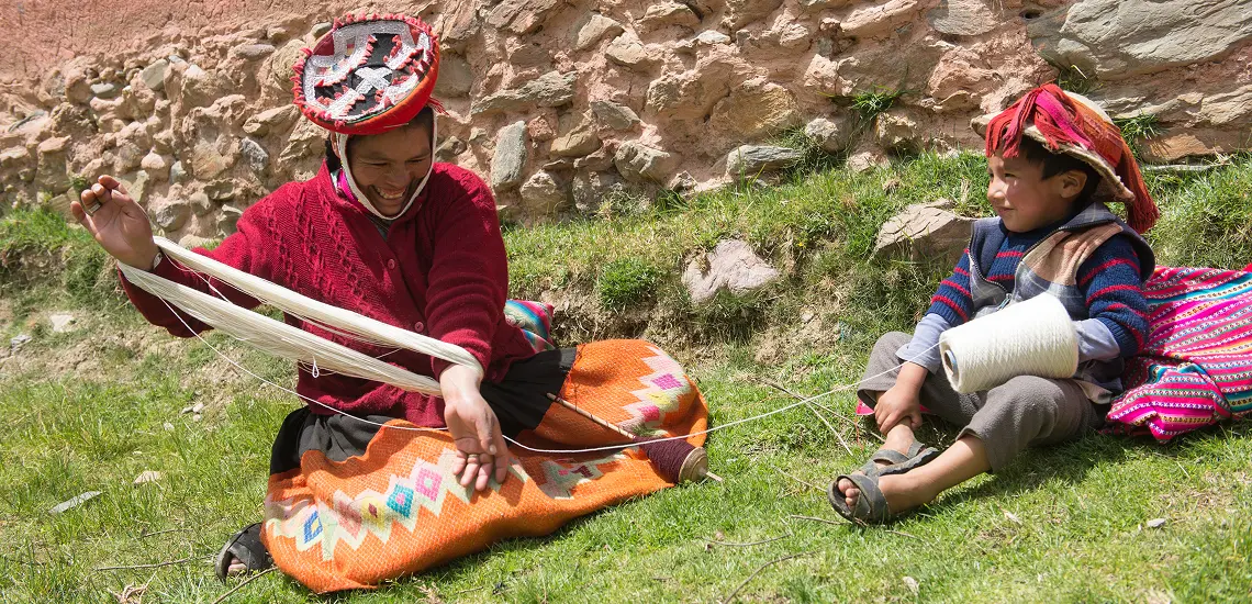 Perurail dia de la mujer carousel 1